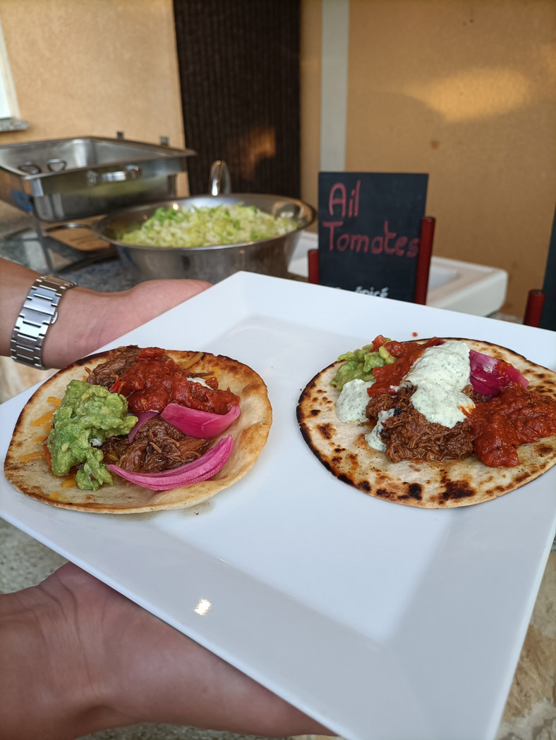 Le Restaurant-Bar-Glacier Village de Gîtes Le Domaine des Garrigues - Grospierres | Village de gîtes avec Restaurant-Bar-Glacier