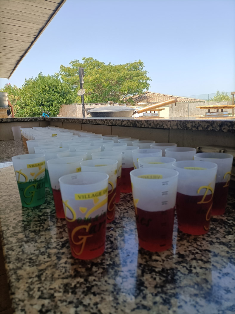 Le Restaurant-Bar-Glacier Village de Gîtes Le Domaine des Garrigues - Grospierres | Village de gîtes avec Restaurant-Bar-Glacier